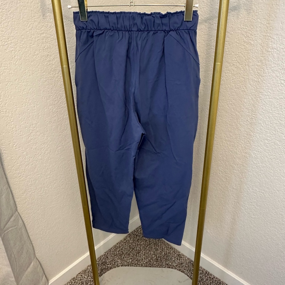 Lululemon Athletica Blue Crop Pant size 6 - Picture 5 of 5